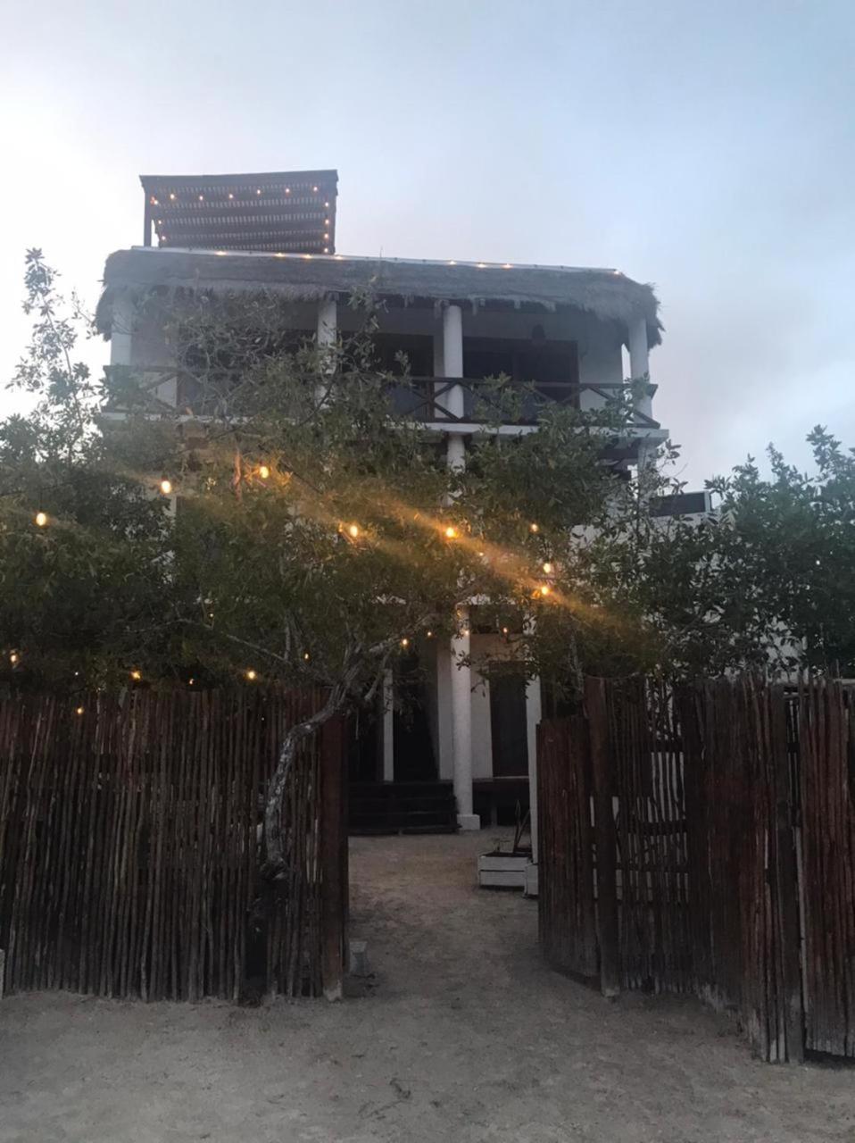 Hotel Luna Roja Holbox 외부 사진